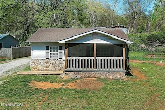 4102 Geyland Heights Rd, Knoxville, TN 37920