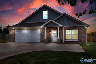 16880 Menefee Rd, Athens, AL 35613
