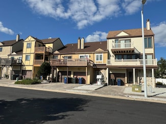 25 Beacon Ln, Brigantine, NJ 08203