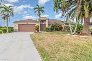 1933 SW 38th St, Cape Coral, FL 33914