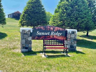 Unit 11 Sunset Ridge Dr, Charlevoix, MI 49720