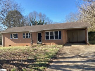 510 Lincoln Dr, Taylors, SC 29687