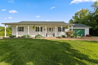 900 Bluffview Dr, Dupo, IL 62239