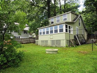 187 7th St, Acton, ME 04001