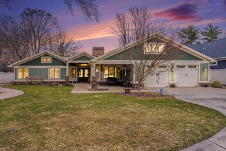 4391 Davis Rd, Norton Shores, MI 49441