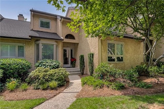 1935 Eastchester Dr Unit B, High Point, NC 27265