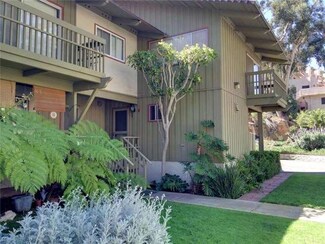 8 Canyon Terrace Rd, Avalon, CA 90704