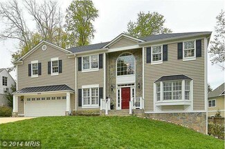 6008 Henning St, Bethesda, MD 20817