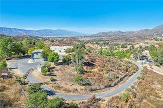 24301 Oak Circle Dr, Wildomar, CA 92595