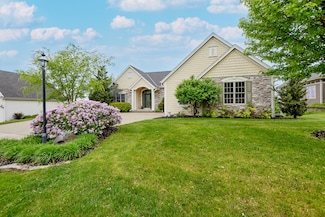 3922 Oakmont Trail, Waukesha, WI 53188