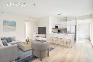 454 W 54th St Unit 3-A, New York, NY 10019