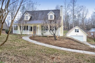 319 Fieldstone Dr, Winston Salem, NC 27127