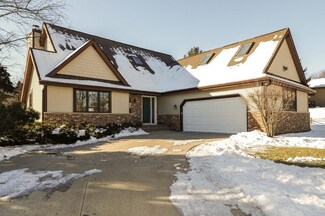 1202 Canterbury Cir, Middleton, WI 53562