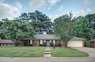 32 Woodbridge Rd, Brandon, MS 39042