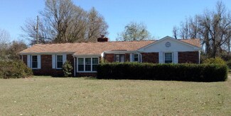 5744 Springfield Rd, Williston, SC 29853