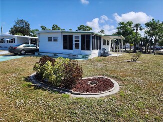 5515 Denmark Dr, Bradenton, FL 34207