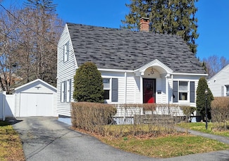 40 Dennett St, Portland, ME 04102