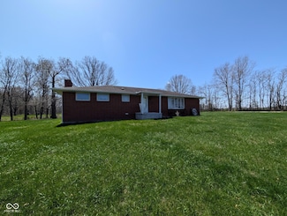 1608 E County Road 900 S, Clay City, IN 47841
