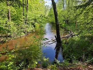 610 W Millerton Rd, Scottville, MI 49454