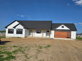 4589 Winding Creek Ln, Zeeland, MI 49464