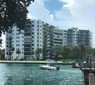 2900 NE 14th Street Causeway Unit 304, Pompano Beach, FL 33062