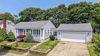 108 Nautilus St, New Bedford, MA 02744