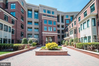 4750 41st St NW Unit 408, Washington, DC 20016