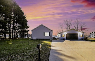 1171 Oak Grove Park, Union City, MI 49094