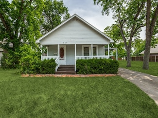 816 W Avenue F, Garland, TX 75040