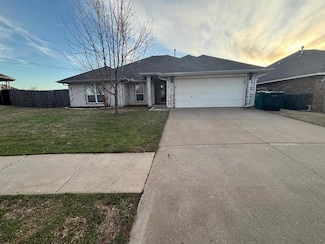 11028 NW 101st St, Yukon, OK 73099