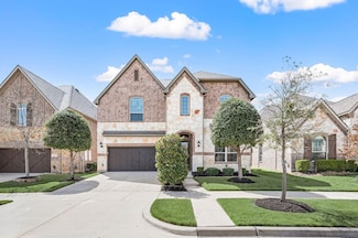 811 Red Maple Rd, Euless, TX 76039