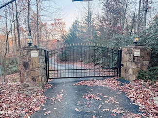 1260 Davidson Dr, Monterey, TN 38574