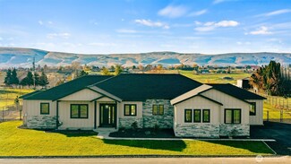 657 S Friedline Rd, Yakima, WA 98908