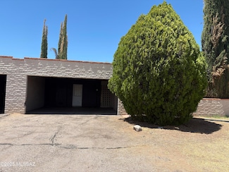 1166 Zircon Ct, Rio Rico, AZ 85648