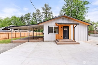 24212 SE 223rd St, Maple Valley, WA 98038