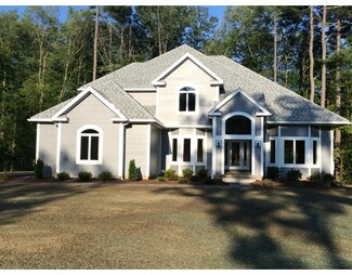6 Indian Pipe Dr, Hadley, MA 01035