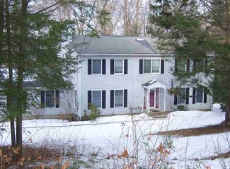 179 Hemlock Rd, Vernon, VT 05354