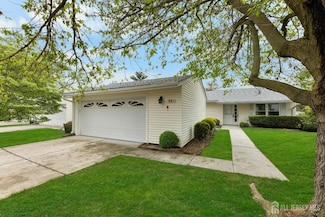88 Dogwood Plaza, Monroe Township, NJ 08831