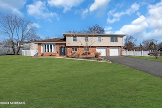 37 Lockwood Ave, Howell, NJ 07731