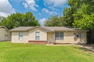5220 Shackleford St, Fort Worth, TX 76119