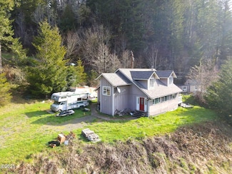 153 Happy Valley Rd, Toledo, OR 97391