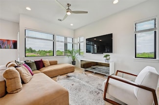 2050 Lohmans Spur Rd Unit 1302, Lakeway, TX 78734