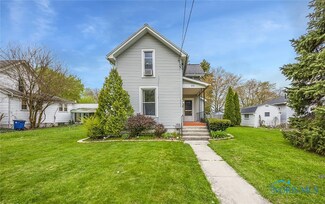 310 Buttonwood Ave, Bowling Green, OH 43402