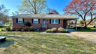 2713 Irwin Rd, Prince George, VA 23875