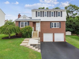 306 Meadow Wood Dr, Plum, PA 15239