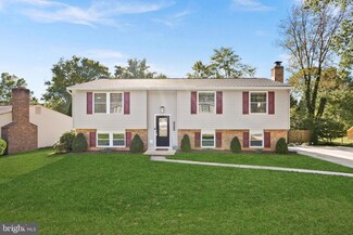 5826 Parakeet Dr, Burke, VA 22015