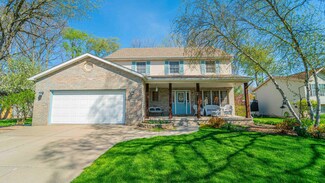 1582 Commodore Ln, Chesterton, IN 46304