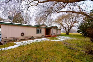 205907 E Bowles Rd, Kennewick, WA 99337