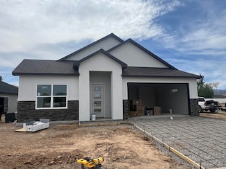2877 Rock Creek Dr, Grand Junction, CO 81503