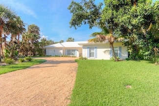 926 Pebble Ln, Vero Beach, FL 32963